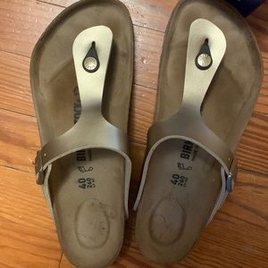 Birkenstock Gizeh gold size 40